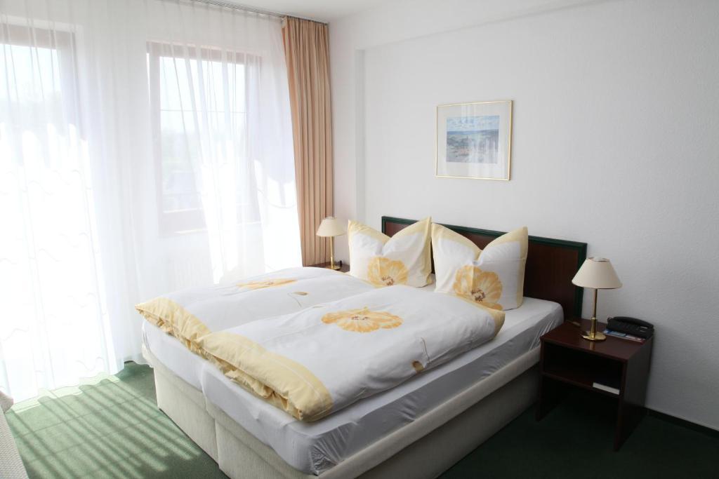 Pension Am Markt Lubben Room photo