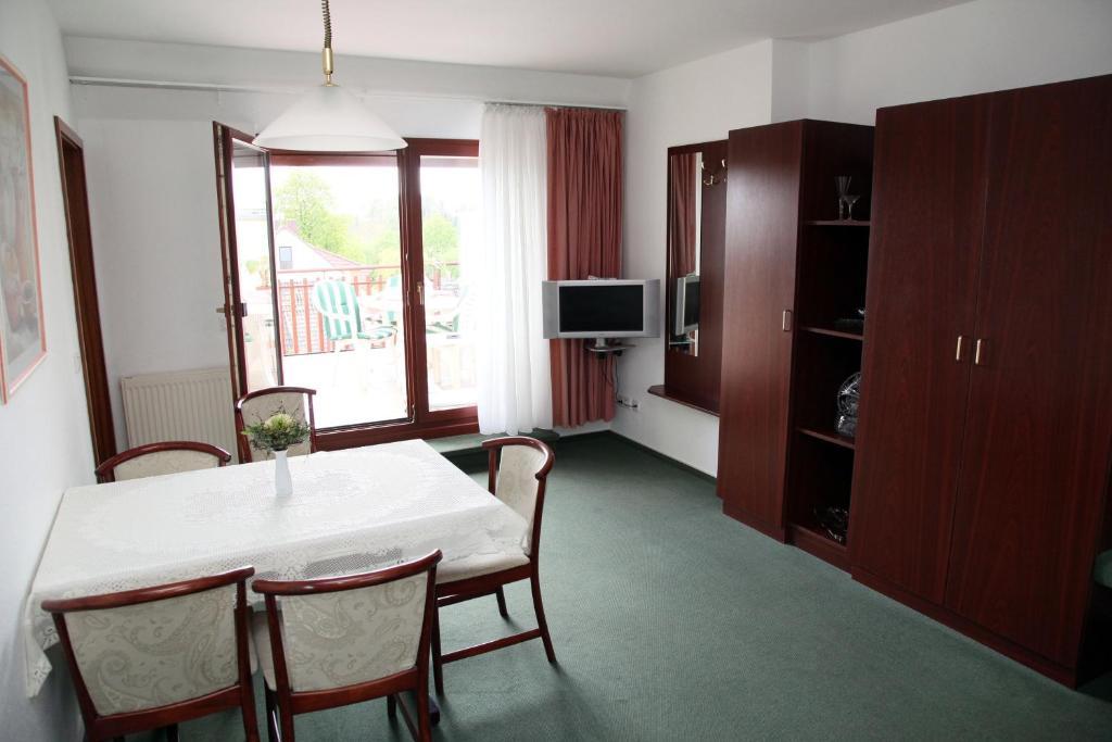 Pension Am Markt Lubben Room photo